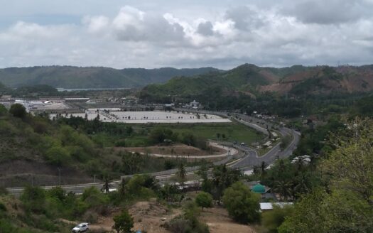 Small block overlooking the ocean and Moto GP Track