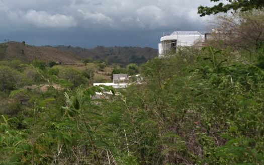 Small block overlooking the ocean and Moto GP Track